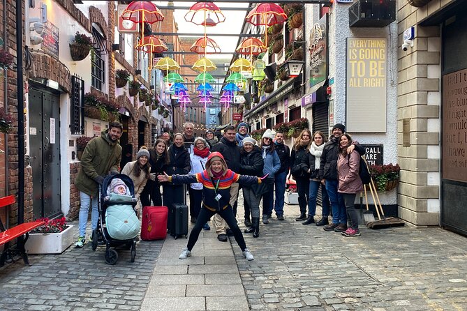 Discover Belfast with St. George's Market Minivan Tour - Belfast City Hall and the shape of the center