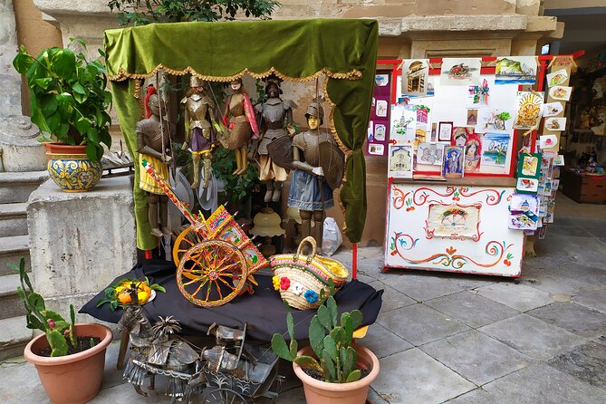 Discover Palermo in 3 hours. Art, history, markets and street food - Piazza Bellini and Palermo’s layered architecture