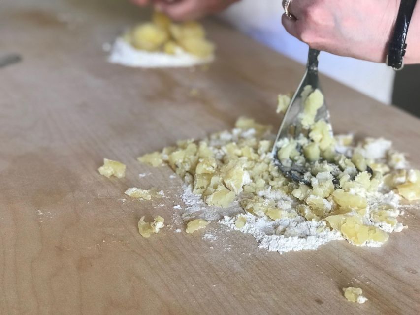 Discover the old market and make fresh pasta - Key points to know before booking