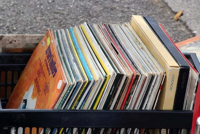 Dongmyo Flea Market Vintage Vibes Local Guided Tour - Who will enjoy this most?