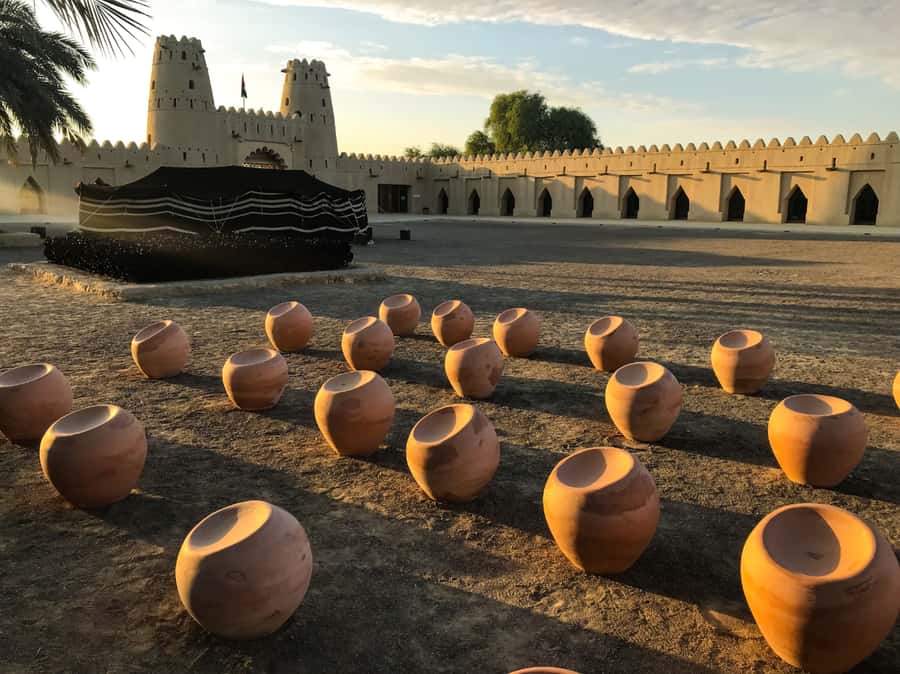 Dubai: Al Ain Oasis, Camel Market, Old Museum & Jebel Hafeet - Walking through Al Ain Oasis