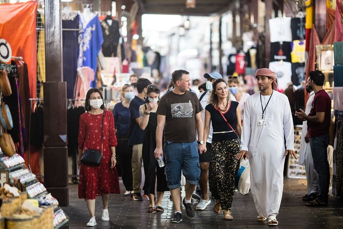 Dubai Aladdin Tour: Souks, Creek, Old Dubai and Tastings - Visiting Dubai Museum and Al Fahidi Fort