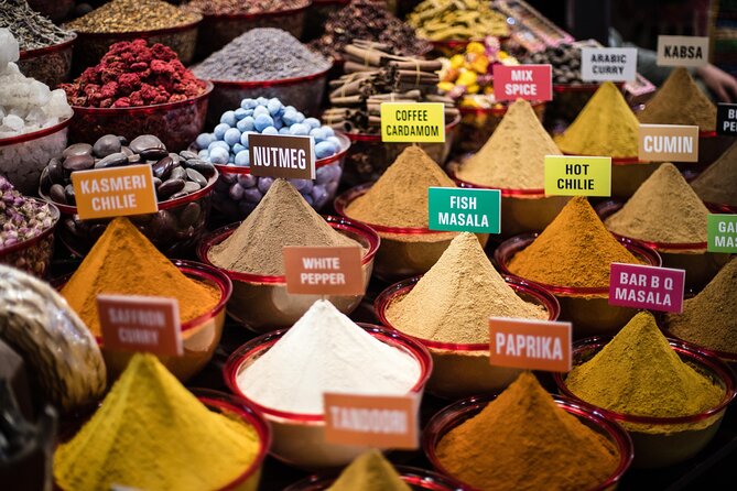 Dubai Aladdin Tour: Souks, Creek, Old Dubai and Tastings - Testing your bargaining skills in the Old Souk