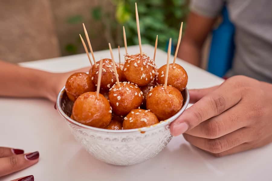 Dubai: Flavors of Arabia Souk Tour with Tastings & Dinner - Gold Souk context without losing the food focus