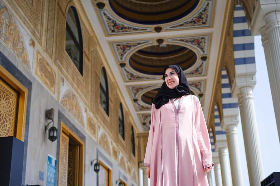 Dubai: Half-Day City Tour with Blue Mosque, Creek, and Souks - Spices, tea, and the Dubai Spice Souk