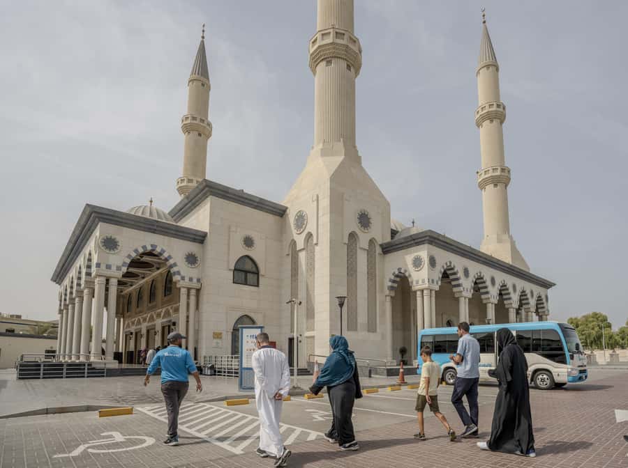Dubai: Half-Day City Tour with Blue Mosque, Creek, and Souks - Crossing Dubai Creek by abra