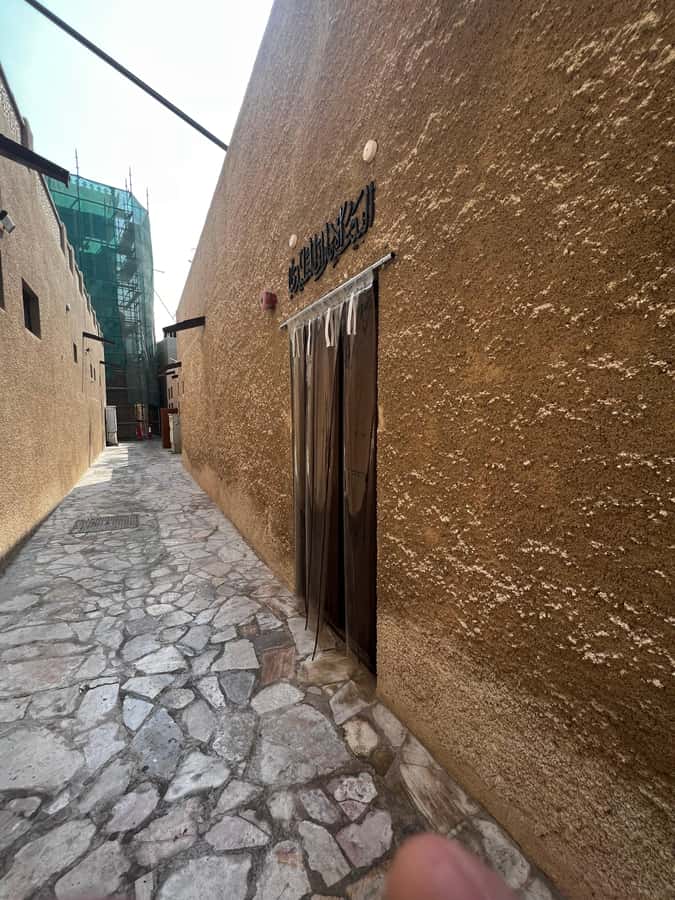 Dubai Old Town, Creek, Abra boat, Souks Guided walking Tour - Crossing Dubai Creek by abra