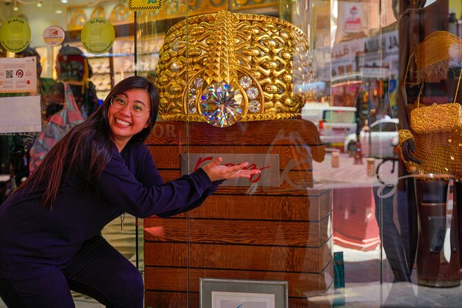 Dubai: Old Town, Souks, Street Food, Guided Tour & Abra Ride - What the food upgrade really adds