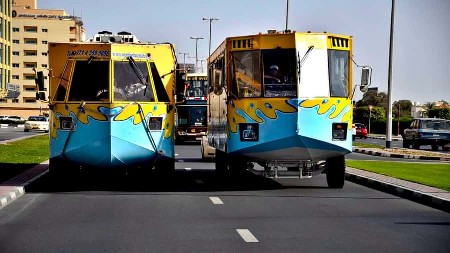 Dubai: Old town tour with Wonder Bus, souks, Creek and Guide - Who should book the Wonder Bus?
