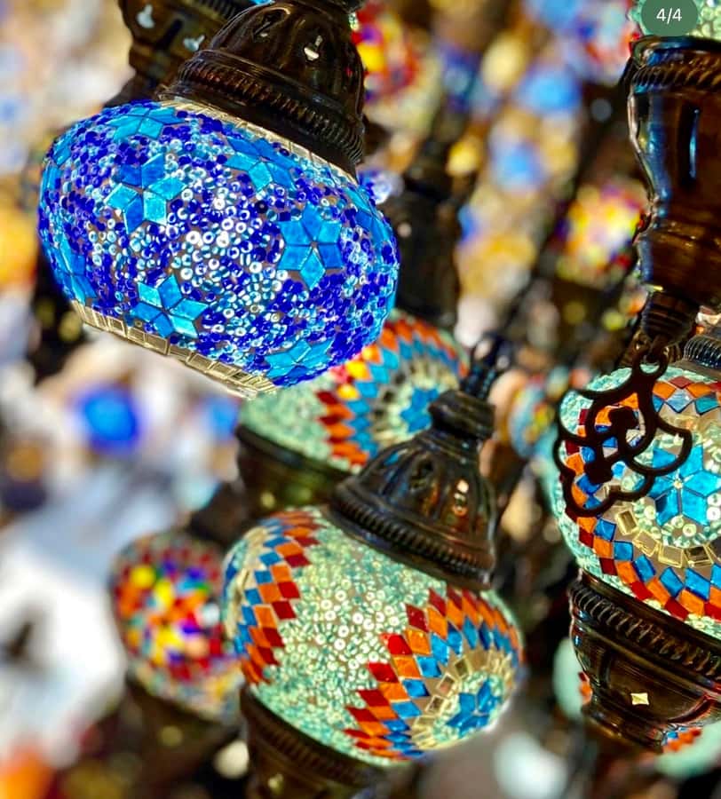 Dubai: Premium Old Town, Street Food, Souks & Boat Ride Tour - Al Souq Al Kabeer adds a working-market feel