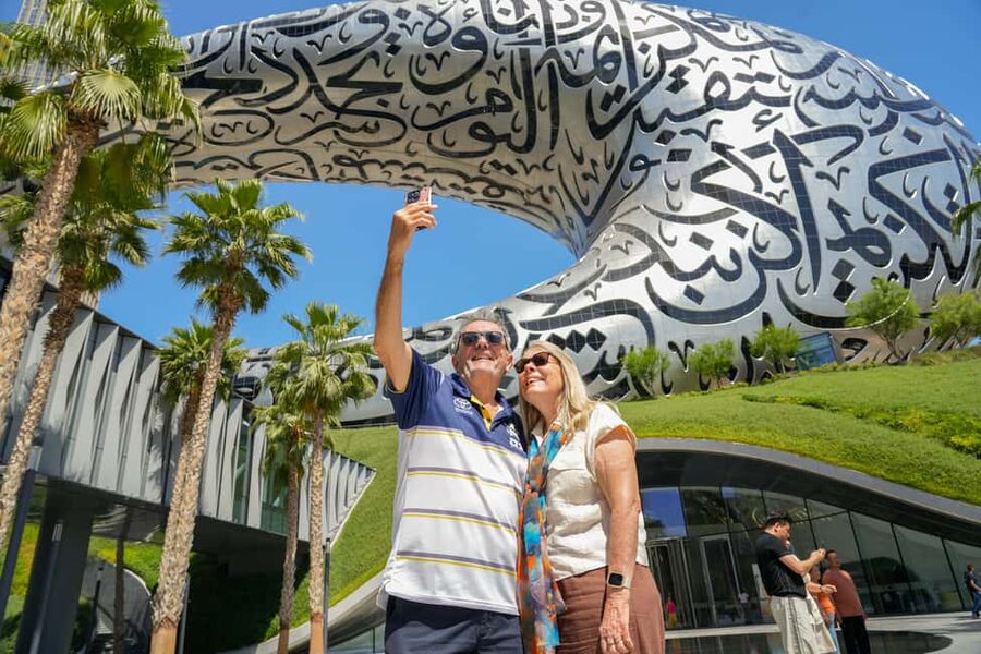Dubai Top Highlights: Frame Entry, Souks, Abra & Street Food - Finishing at the Dubai Frame