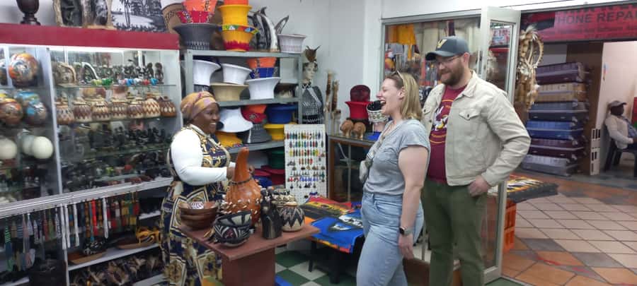 Durban: Local Markets and Culture Guided Walking Tour - Bunny chow at North Beach
