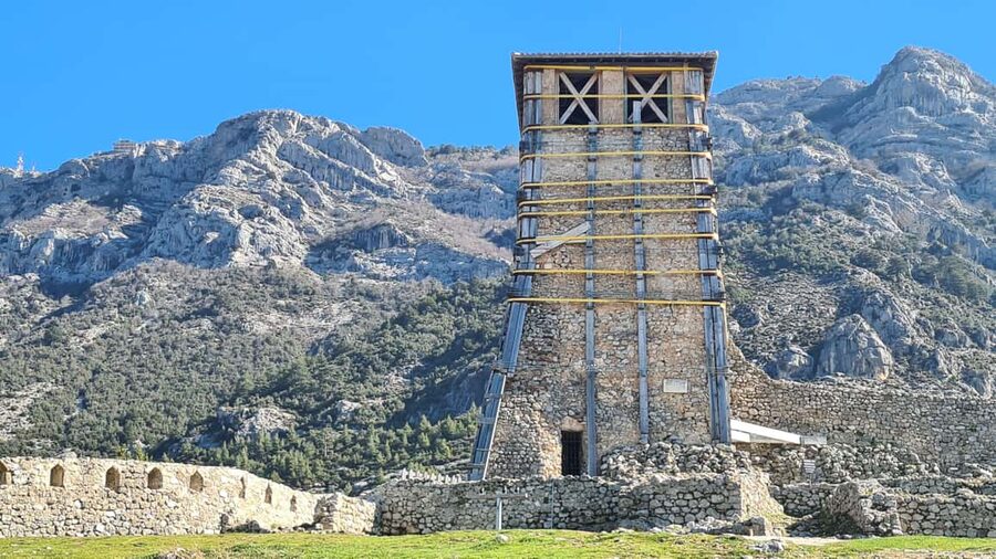 Durres/Golem: Kruja Castle & Bazaar with Traditional Lunch - Weather, timing, and what to bring