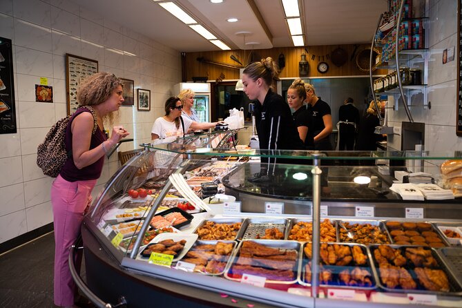 Dutch Street Food Tour on Amsterdam Market - Craft beer adds an adult finish
