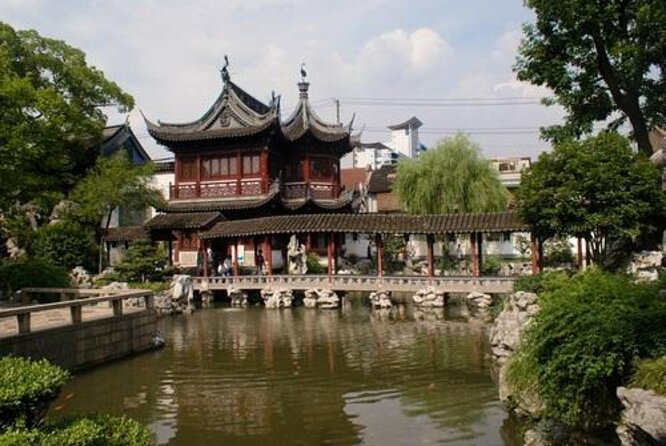 Early Bird Shanghai Street Breakfast Tour And Visit Fabric Market - Old Shanghai breakfast in the Laoximen lanes