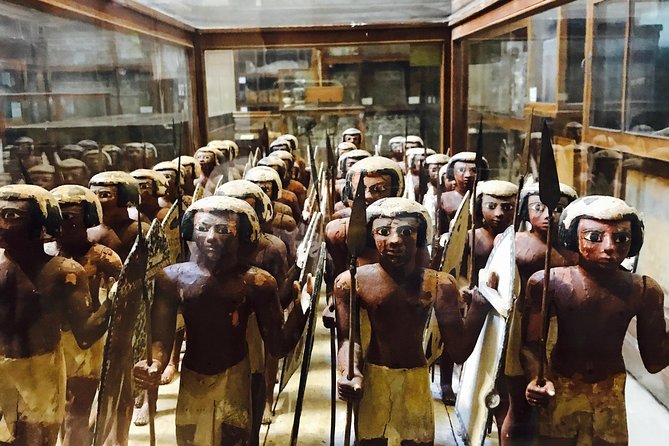 Egyptian Museum and Giza Pyramids and khan el khalili market and bazzar - Timing, transport, and what to wear