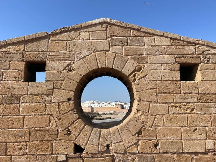 Essaouira: Sqala du Port, Citadel, Fish Market & Medina Tour - One hour through the Medina and souks
