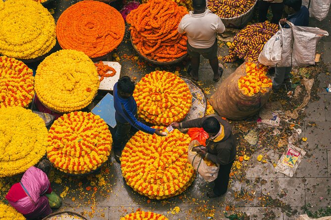 Experience Bangalore Evening City Walk Tour and Market Visit - What the $45.38 price means