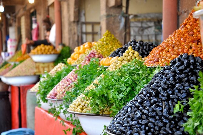 Explore Agadir Souk El Had With a Licensed Tour Guide - What the two-hour timing means