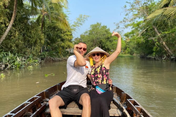 Explore Floating Market with Local People - Rice Noodle Pizza Sau Hoai and a hands-on food stop