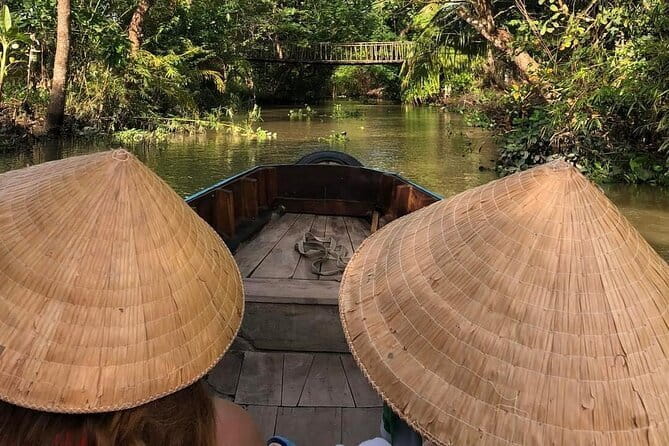 Explore Floating Market with Local People - Starting at Ninh Kieu Wharf and the Xom Chai ferry point