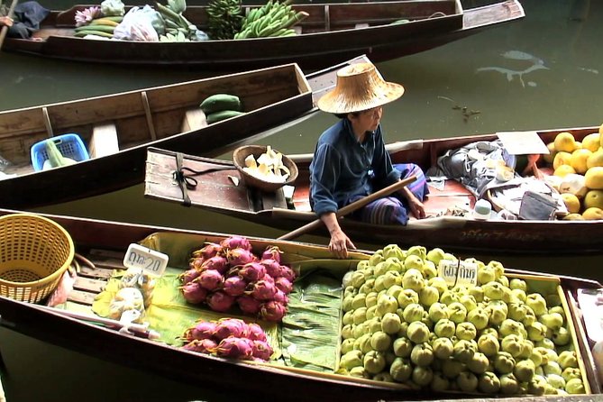 Explore Thailand’s Floating Market with Paddle Boat Adventure - The first look at Damnoen Saduak