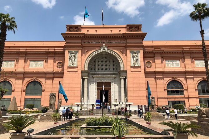 Explore the History of Egyptian Museum Citadel and Khan Bazaar - Inside the Muhammad Ali Mosque
