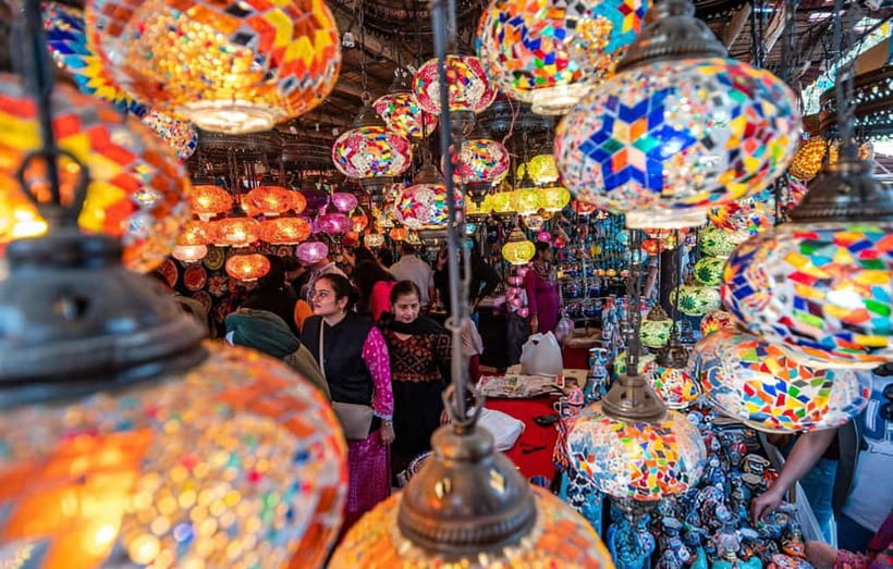 Exploring Chennai Bustling Markets: Guided Tour by Foot - Reading Chennai through its trading streets