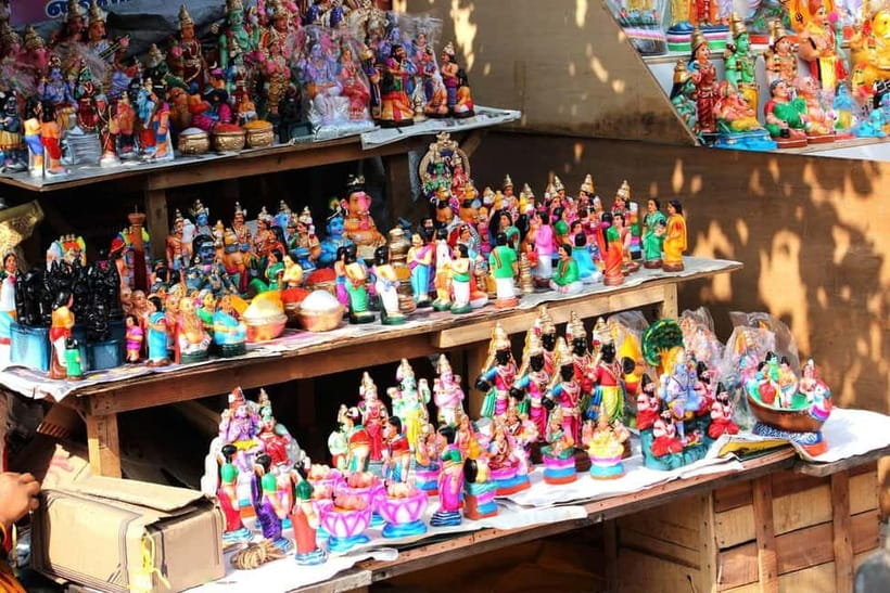 Exploring Chennai Bustling Markets: Guided Tour by Foot - Booking details worth knowing
