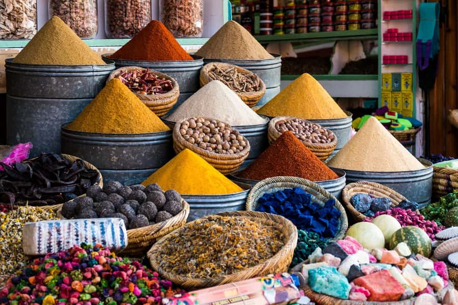 Fes: Bou Inania Madrasa, Museum, Tannery, Souk & Medina Tour - Dar Batha, a former palace filled with Moroccan craft