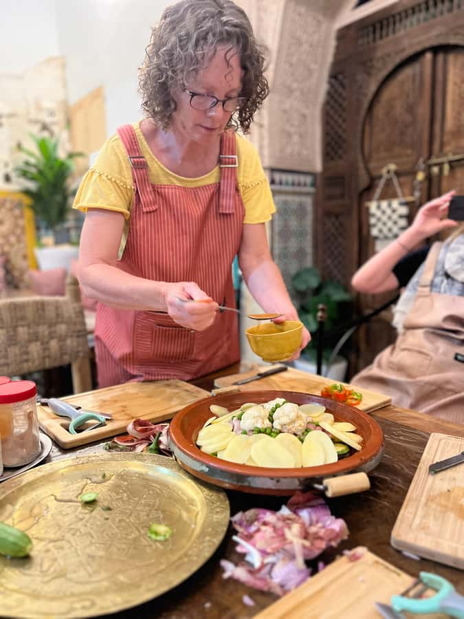 Fez: Souk Tour and Traditional Home Cooking Class - Cooking Fessi Family Recipes Step by Step