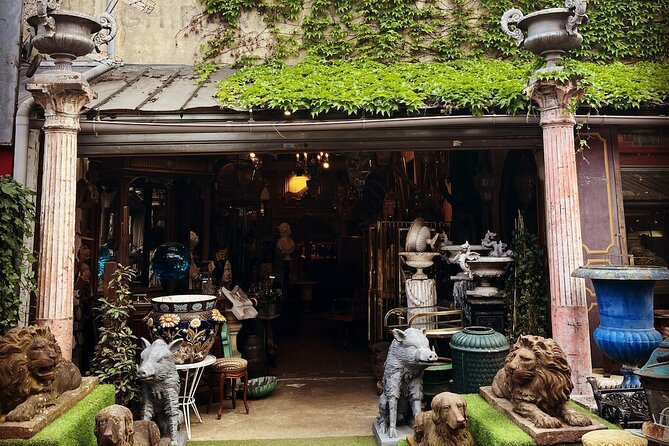 Flea Market Secrets near Montmartre: A Paris Hunt for Treasures - Key points to know before you go