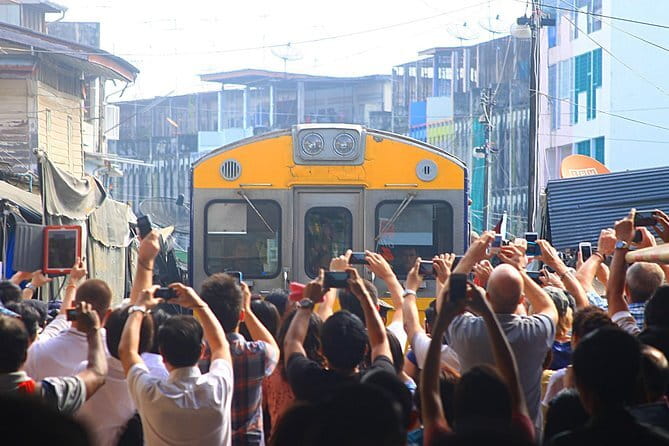 Floating and Railway Markets Private Tour - Who will enjoy this day most?