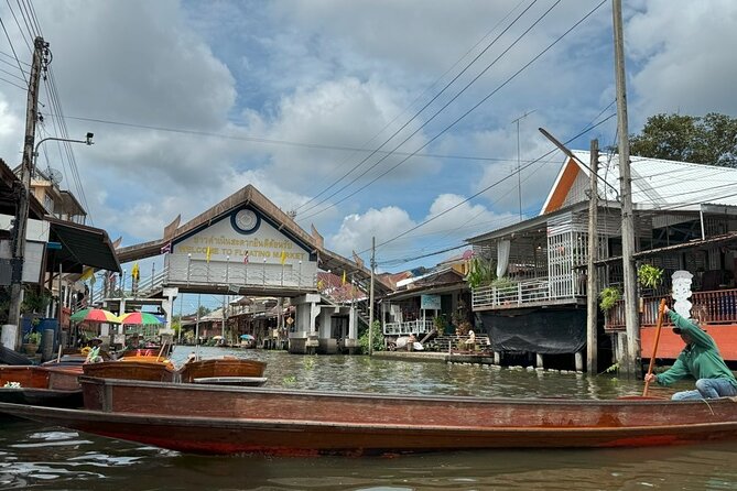 Floating Market and Railway Market Private Tour VIP Transport - Mae Klong Railway Market and the tracks through the stalls