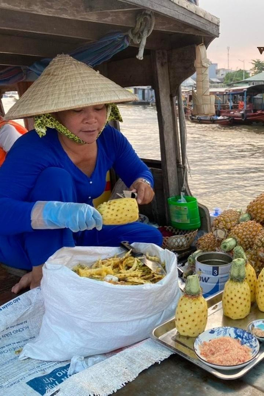 floating market boat trip everyday - Coffee, noodles, and breakfast on the water