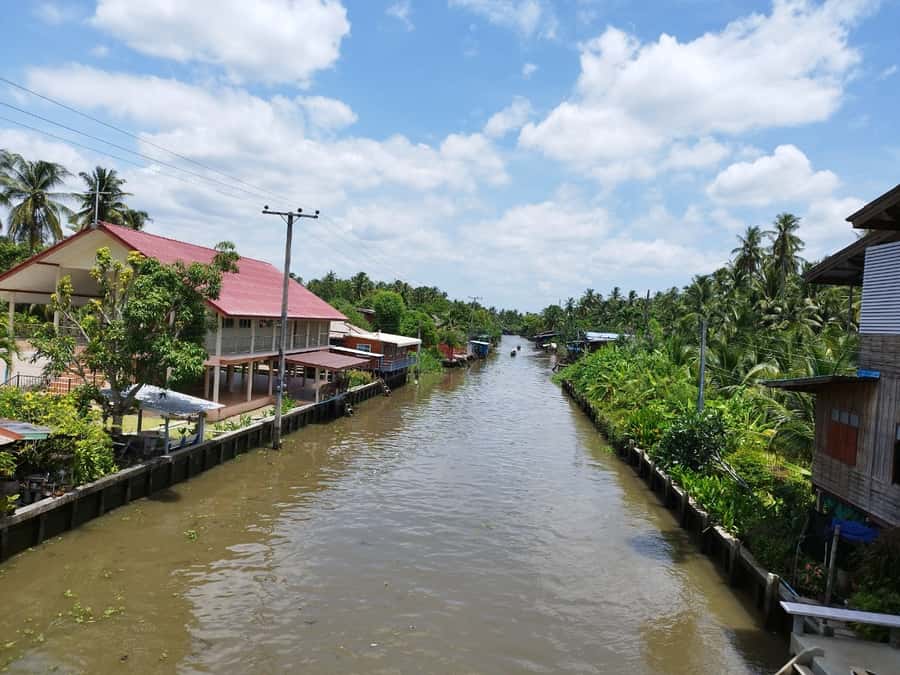 Floating Market Full-Day Bicycle Tour from Bangkok - Wat Bang Kae Noi and its carved interior