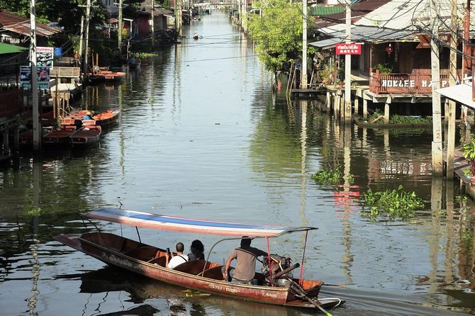 Floating Market & Railway Market Bangkok - The 30-minute paddle boat ride