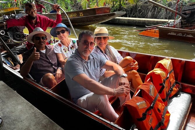 Floating Market & Railway Market Private Tour - A short lesson in coconut sugar