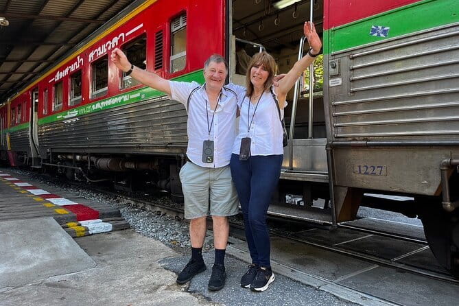 Floating Market & Railway Market Private Tour - The guides are part of the experience