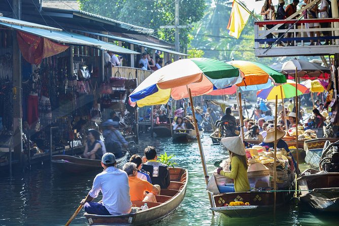 Floating Markets and Bridge on River Kwai Tour from Bangkok - Reaching Damnoen Saduak by longtail boat