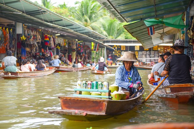 Floating Markets Day Trip from Bangkok - The long road from Bangkok to the canals