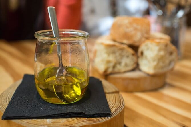 Florence Central Market Food Tour with Eating Europe - Coffee and local conversation at Bar del Mercato
