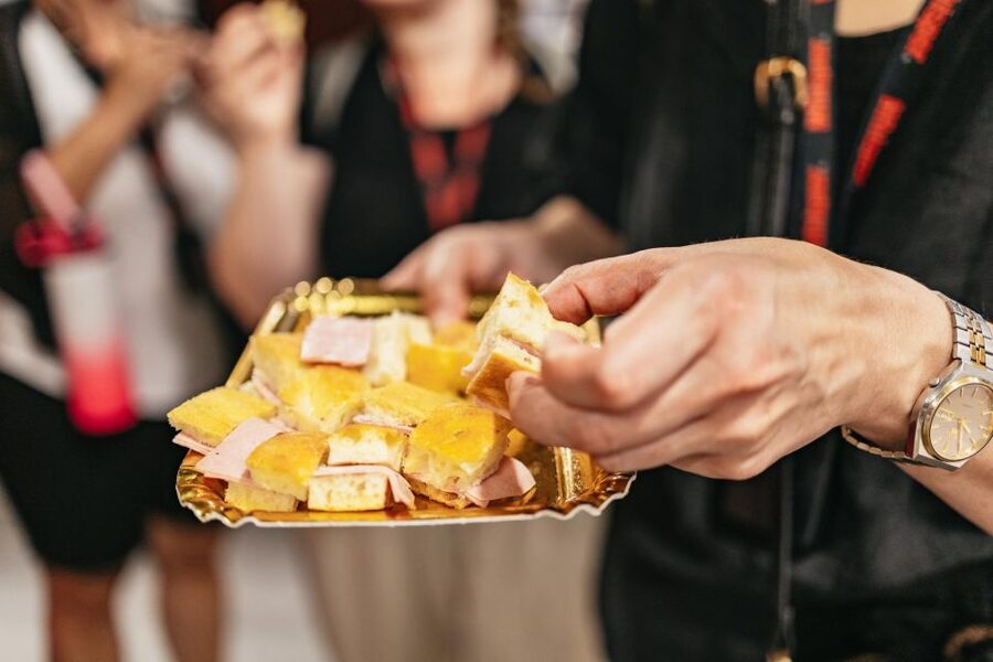Florence: Cooking Class at a Tuscan Farm & Local Market Tour - How much participation will you get?