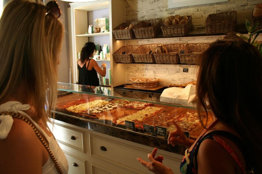 Florence:Dolce Vita by Day Market Tour & Pasta Making Class - Key points to know before booking