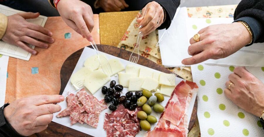 Florence: Sant’Ambrogio Market Food Tour of 10+ Local Dishes - Starting at Santa Croce with a Florentine café stop