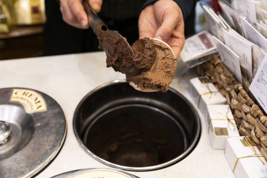 Florence: Sant’Ambrogio Market Food Tour of 10+ Local Dishes - Sant’Ambrogio Market and the food Florentines buy