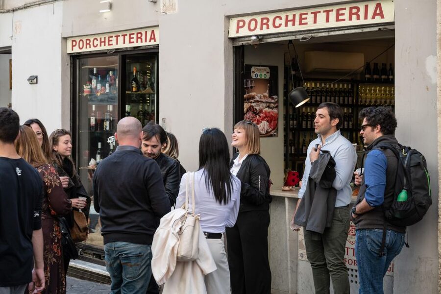 Florence Street Food Tour: Central Market & Duomo Area - Schiacciata with Tuscan cured meat