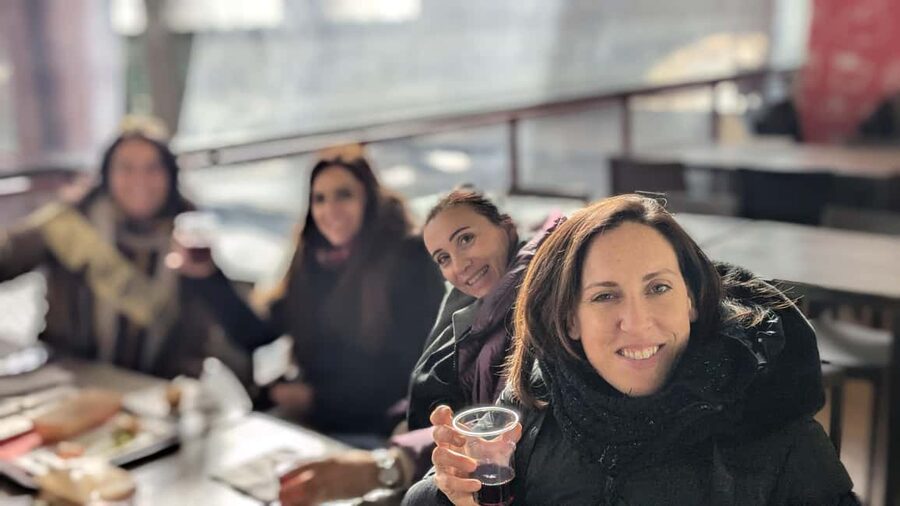Florence Street Food Tour: Central Market & Duomo Area - Gelato near Ponte Vecchio