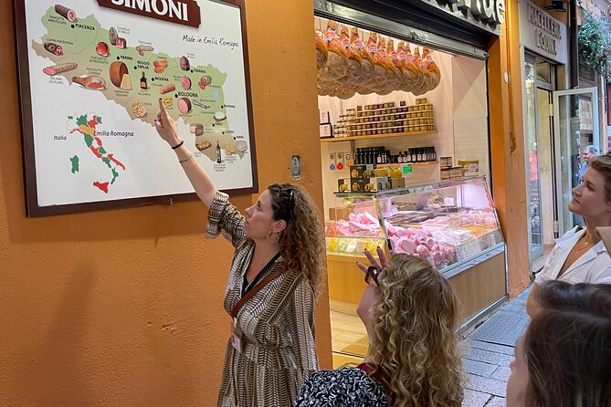Food markets tour with a local! - Bologna’s food culture, served in small portions
