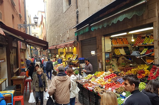 Food markets tour with a local! - Timing, meeting point, and the finish near the towers